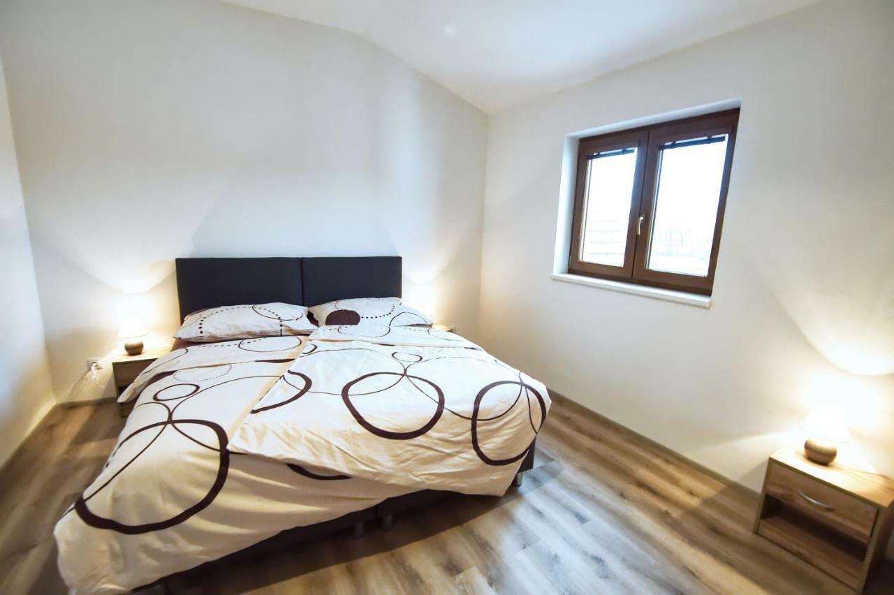 "U Capa" Krasny Apartman V Sedleci Sedlec  Exteriör bild