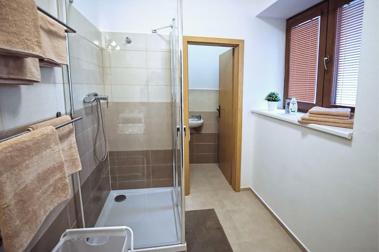 "U Capa" Krasny Apartman V Sedleci Sedlec  Exteriör bild