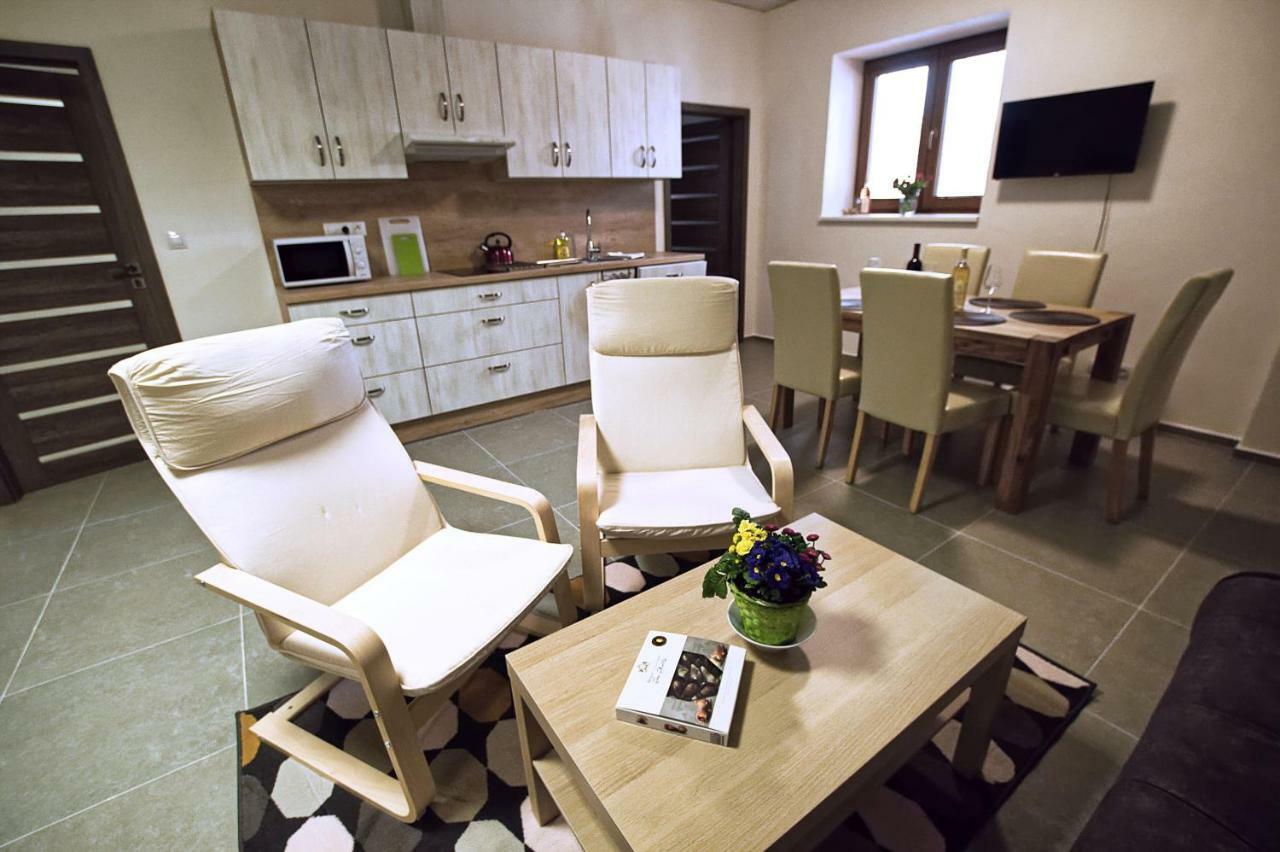 "U Capa" Krasny Apartman V Sedleci Sedlec  Exteriör bild