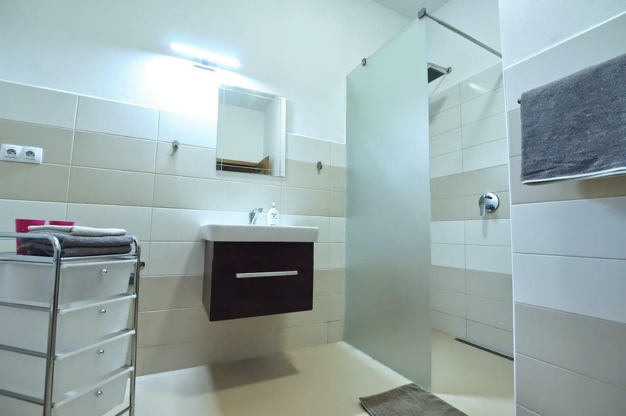 "U Capa" Krasny Apartman V Sedleci Sedlec  Exteriör bild
