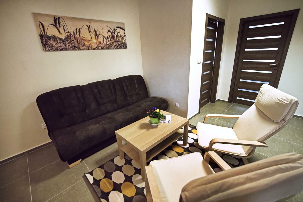 "U Capa" Krasny Apartman V Sedleci Sedlec  Exteriör bild
