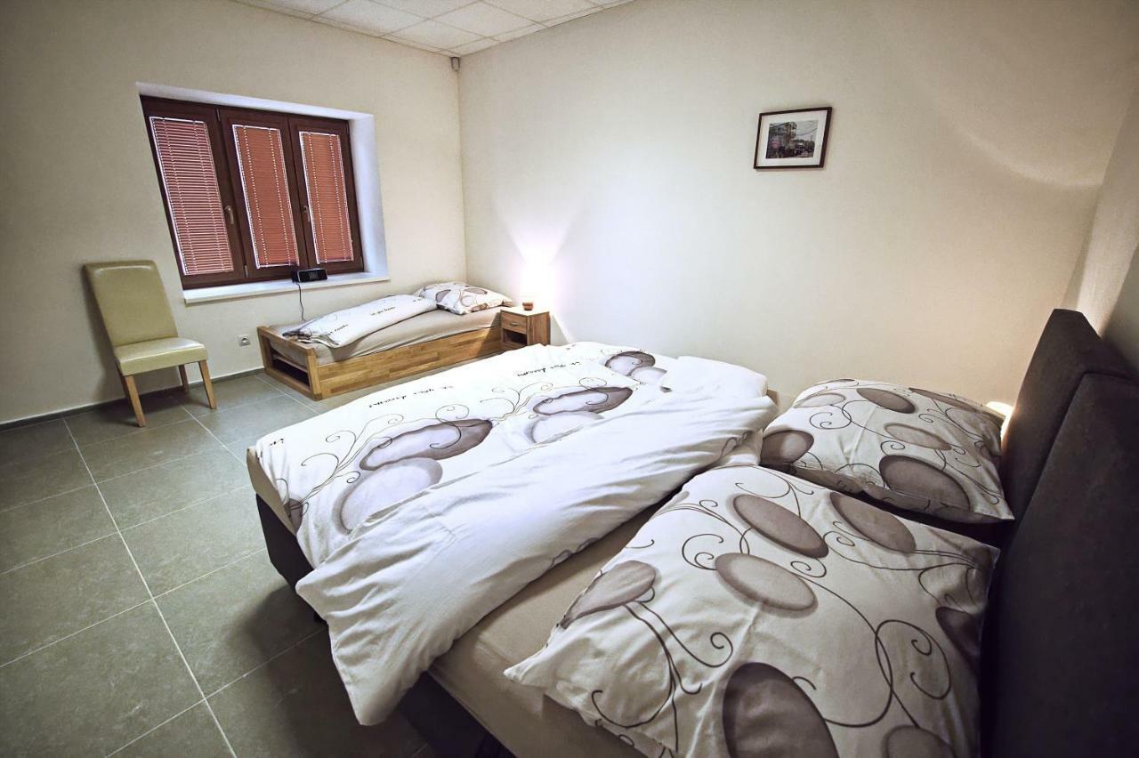 "U Capa" Krasny Apartman V Sedleci Sedlec  Exteriör bild